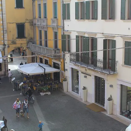 Palazzo San Marco 佩斯基耶拉德加达
